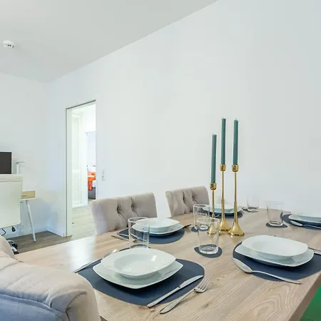 Lejlighed Business I Kostenlose Parkplaetze I Naehe Koeln Messe Deutz I Terasse I Anbindung