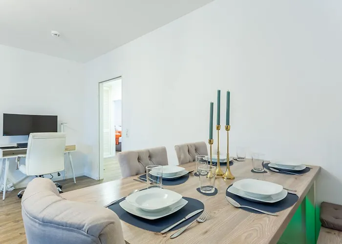 Lejlighed Business I Kostenlose Parkplaetze I Naehe Koeln Messe Deutz I Terasse I Anbindung