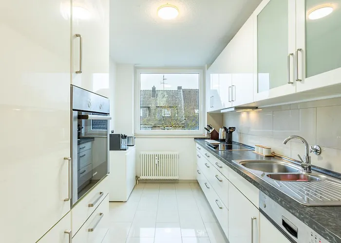 Lejlighed Business I Kostenlose Parkplaetze I Naehe Koeln Messe Deutz I Terasse I Anbindung Troisdorf