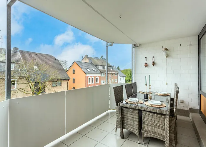 Business I Kostenlose Parkplaetze I Naehe Koeln Messe Deutz I Terasse I Anbindung