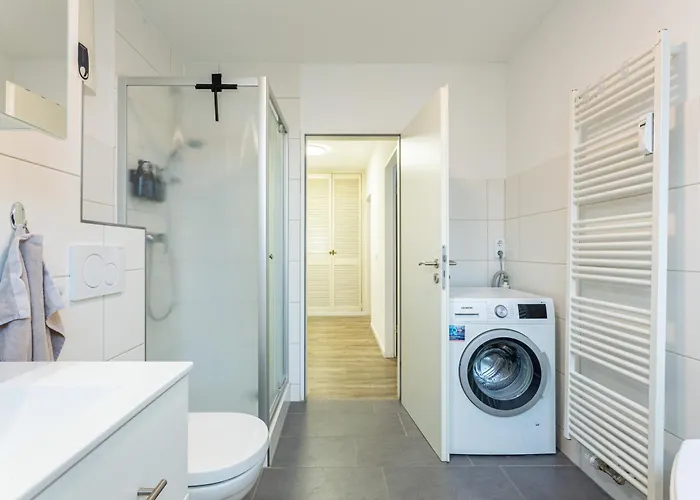 Business I Kostenlose Parkplaetze I Naehe Koeln Messe Deutz I Terasse I Anbindung *