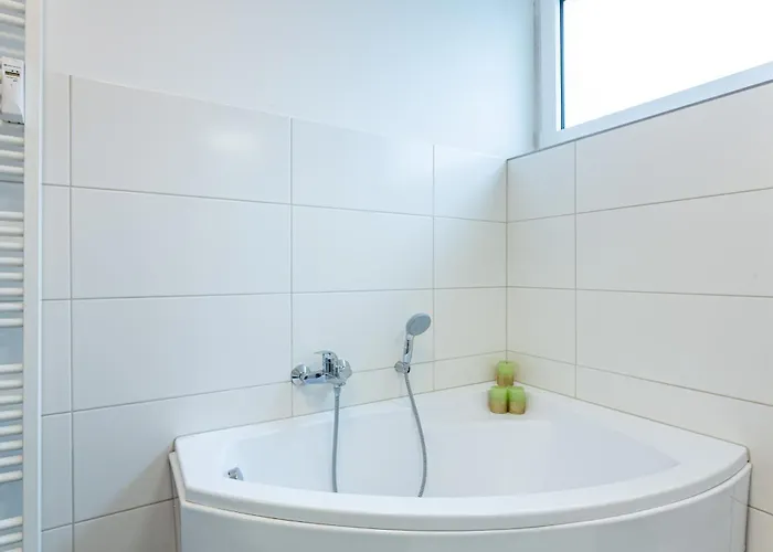 Business I Kostenlose Parkplaetze I Naehe Koeln Messe Deutz I Terasse I Anbindung * Troisdorf